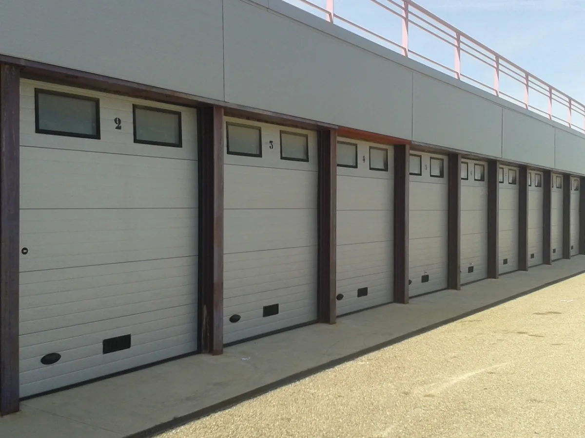 Alquiler de boxes · Circuito Kotarr (2)
